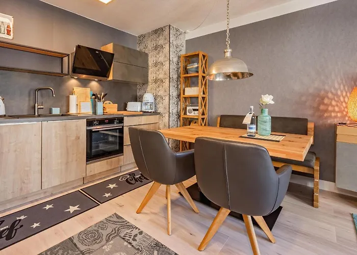 Haus Miramar 09 *